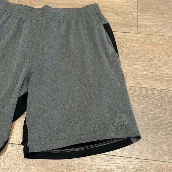 REEBOK Gray Black Speedwick Polyester Pull-On Active Lounge Shorts Size Medium - Picture 3 of 12